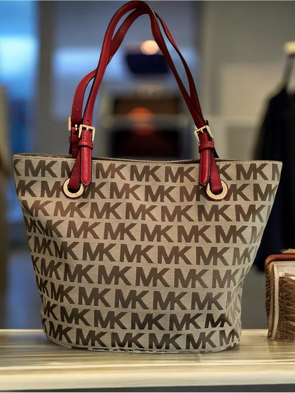 LIKE NEW & SPOTLESS! MICHAEL KORS JET SET MK SIGNATURE JACQUARD TOTE SHOULDER BA